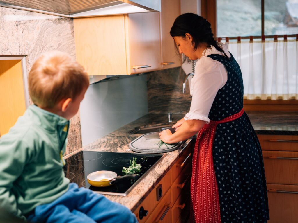 Frische Kräuter verkochen (c) UAB Salzburg