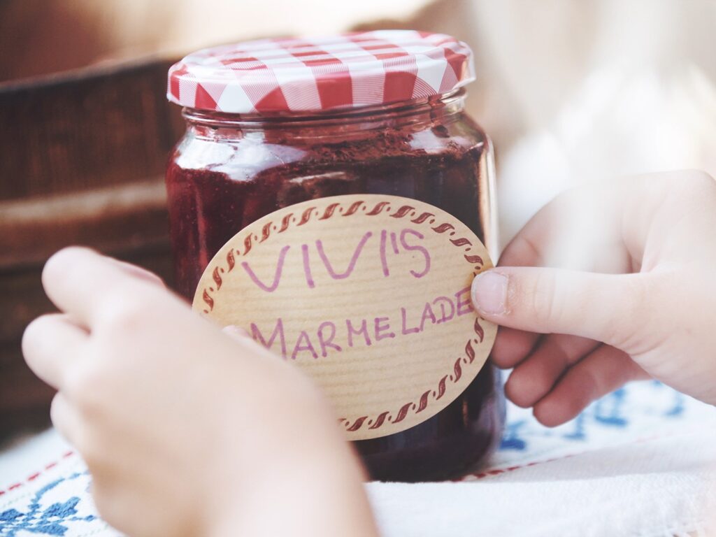 Frisch gemachte Marmelade am Bauernhof